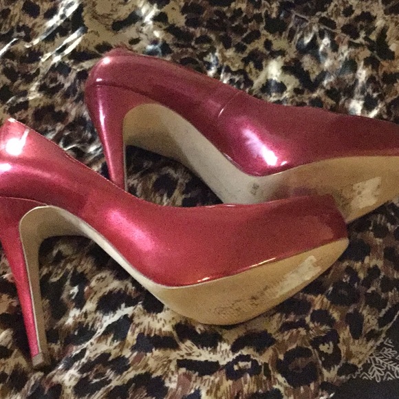 Shoes - Picture 4 of 5